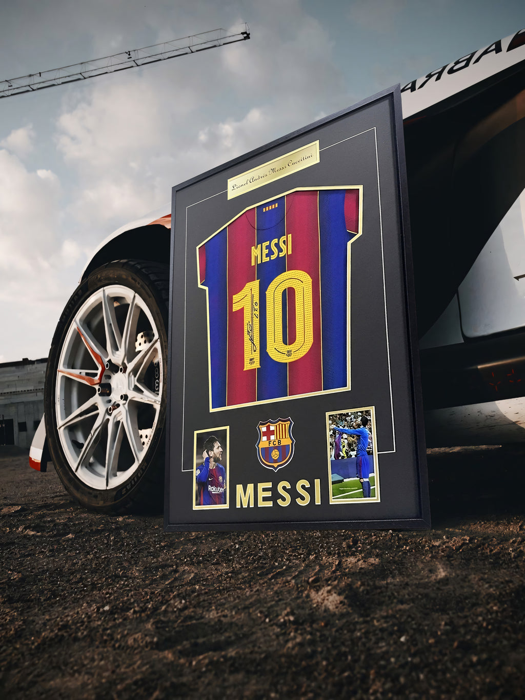 MESSI COLLECTOR'S EDITION FRAMED JERSEY — 70 × 100 CM