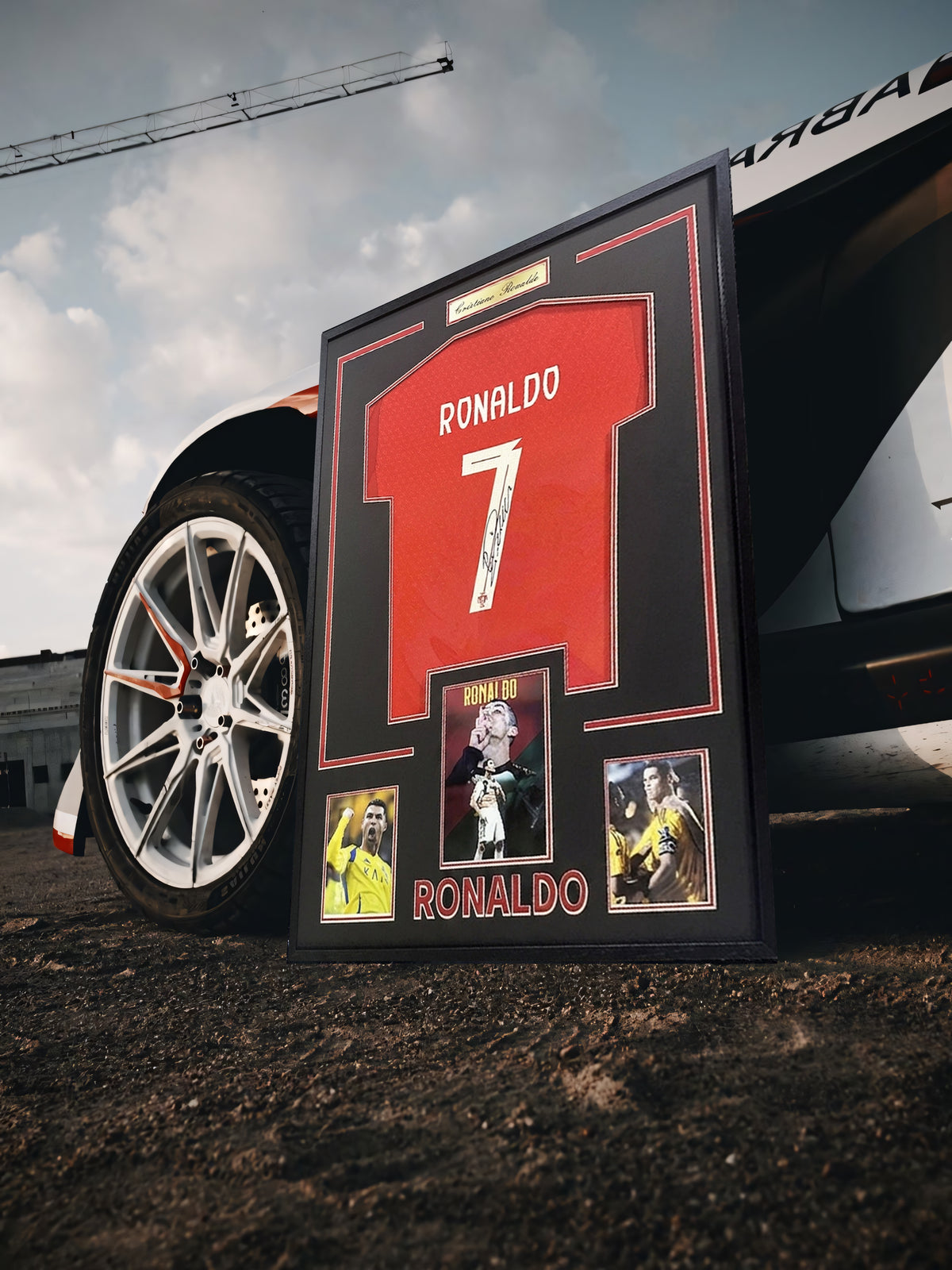 RONALDO COLLECTOR'S EDITION FRAMED JERSEY — 70 × 100 CM