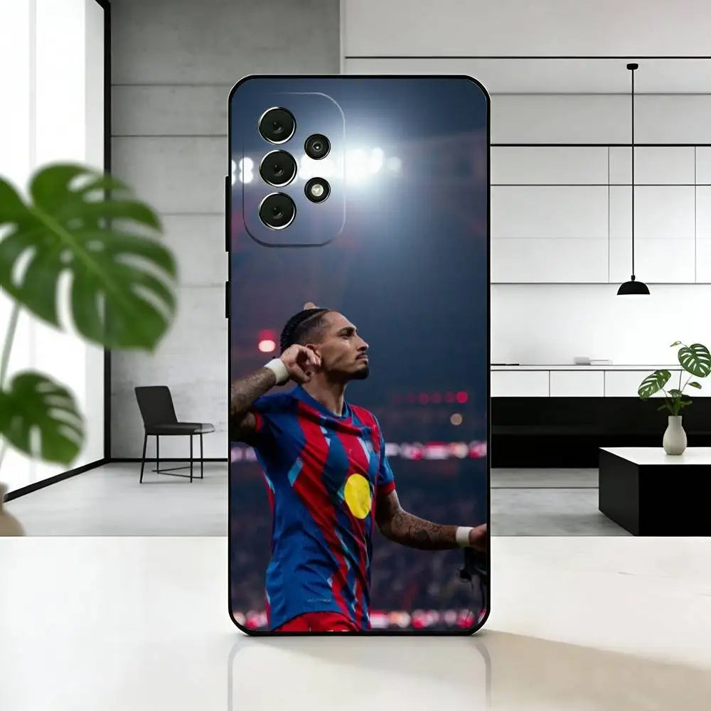 جراب هاتف سامسونج جالاكسي أسود بتصميم رافينيا